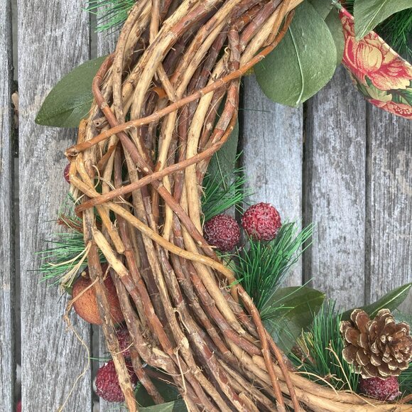 Wreath - Fall Winter Holiday Wreath - Picture 7 of 7
